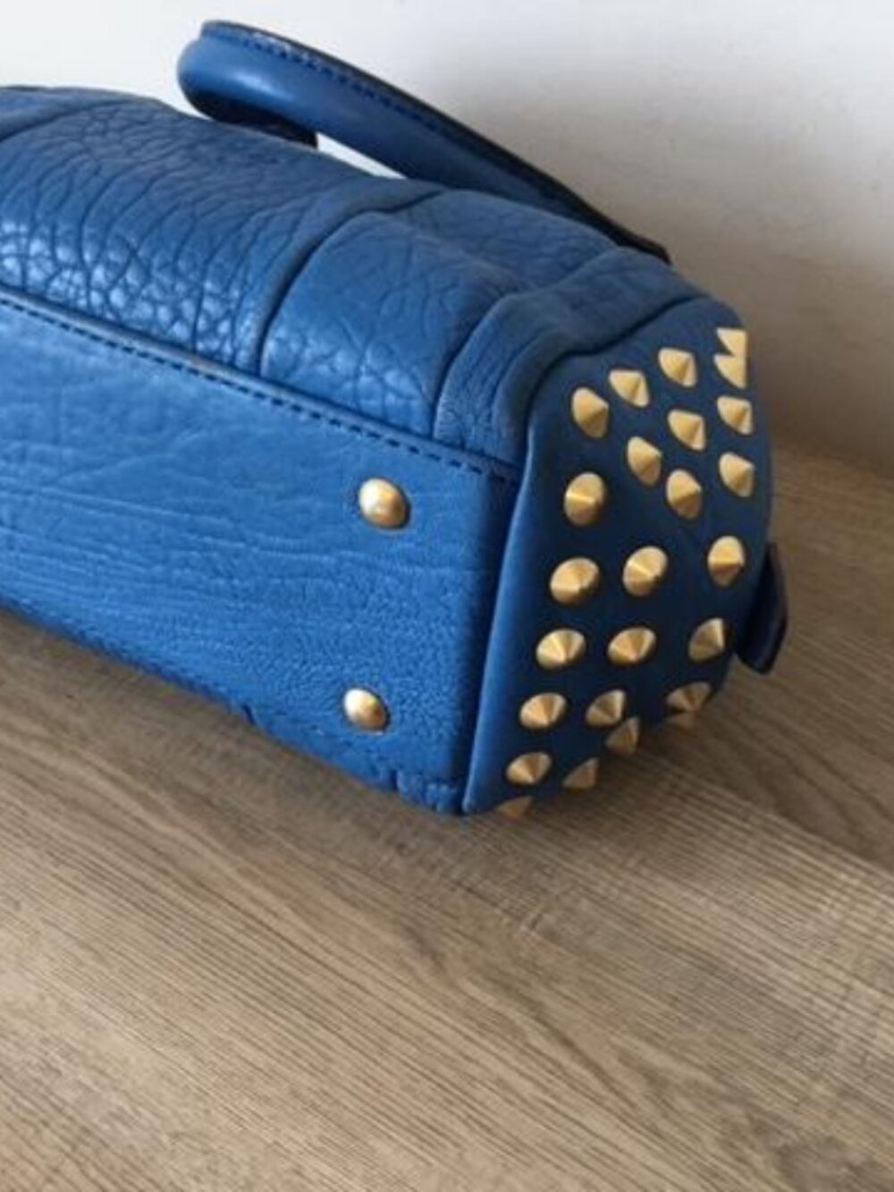 Authentic MCM Keana Studded Boston Satchel Crossbody Handbag Vibrant Blue P9076 - Picture 6 of 13